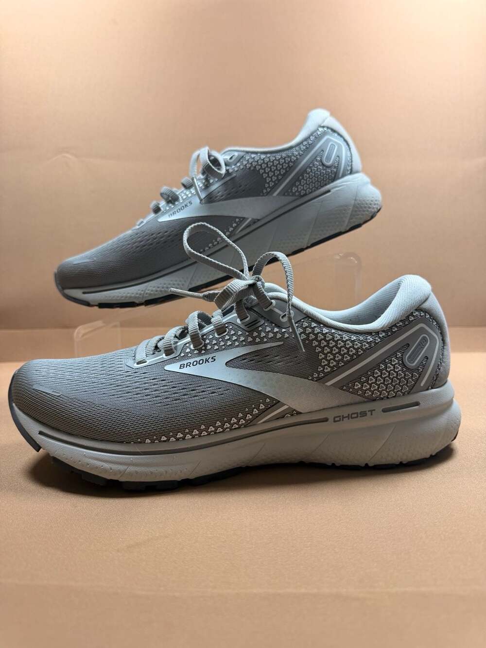 Brooks Ghost 14 Size 9.5 Grey Running Shoes Sneakers
